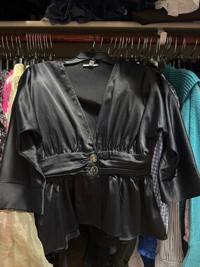 Topshop Black Satin V-Neck Peplum Blouse Gold Buttons Size 6